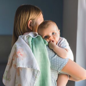 BabyOno Σετ 2 Απαλές Πάνες Αγκαλιάς Από Μπαμπού Και Βαμβάκι 120x120cm - Tropic Flower BN537-03 | homidoo.gr